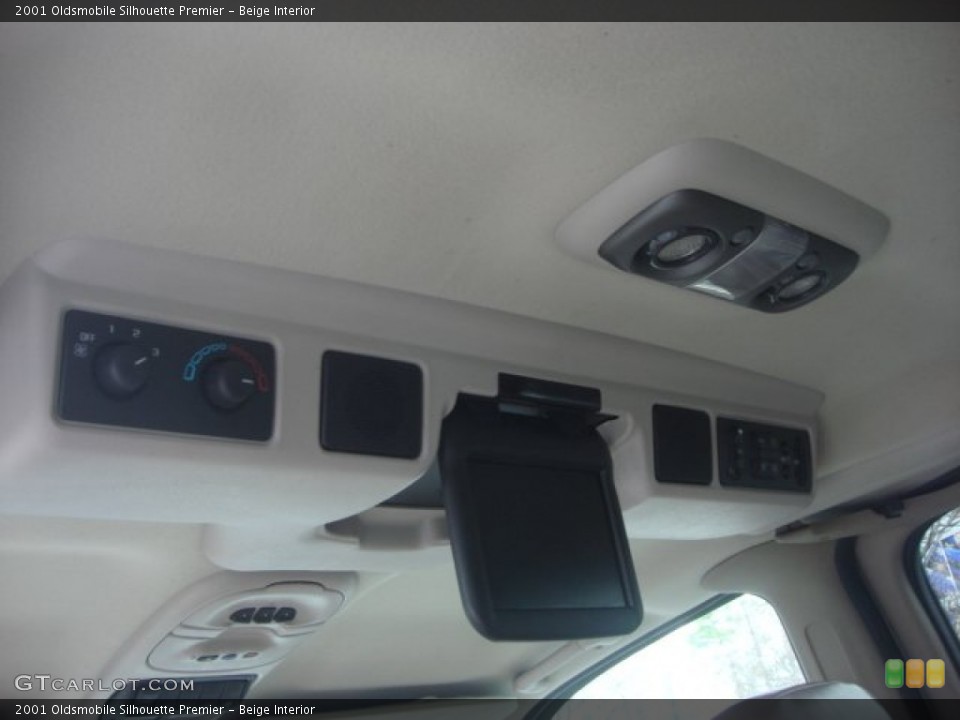 Beige Interior Entertainment System for the 2001 Oldsmobile Silhouette Premier #77906791