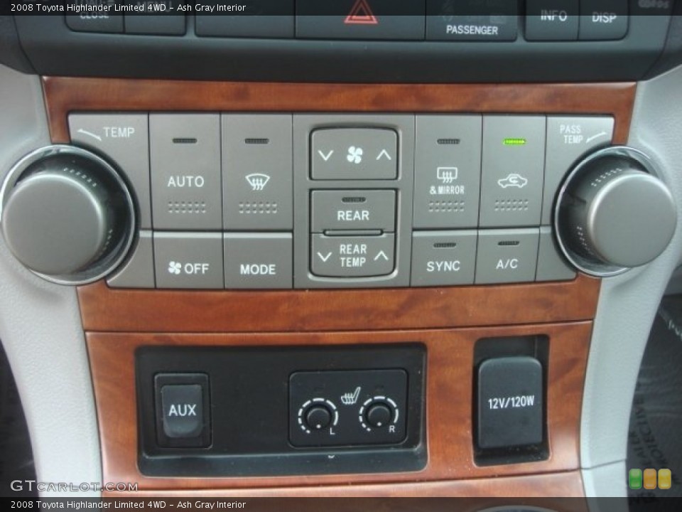 Ash Gray Interior Controls for the 2008 Toyota Highlander Limited 4WD #77907716