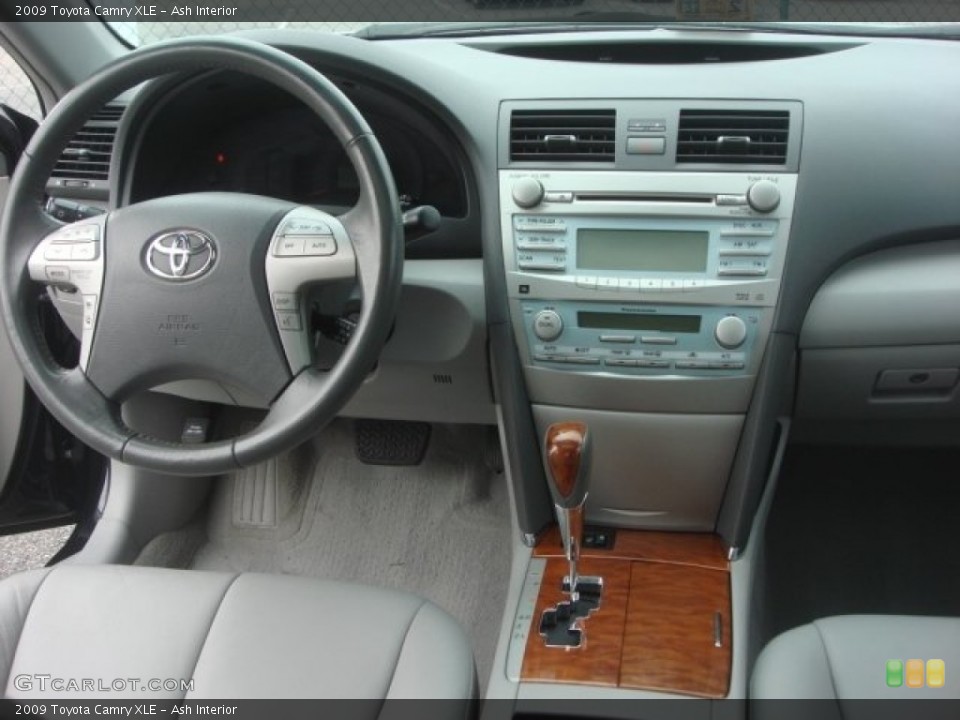 Ash Interior Dashboard for the 2009 Toyota Camry XLE #77909227