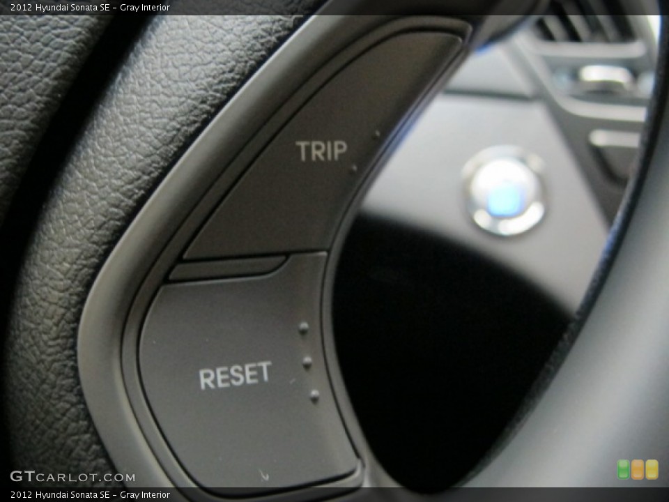 Gray Interior Controls for the 2012 Hyundai Sonata SE #77910253