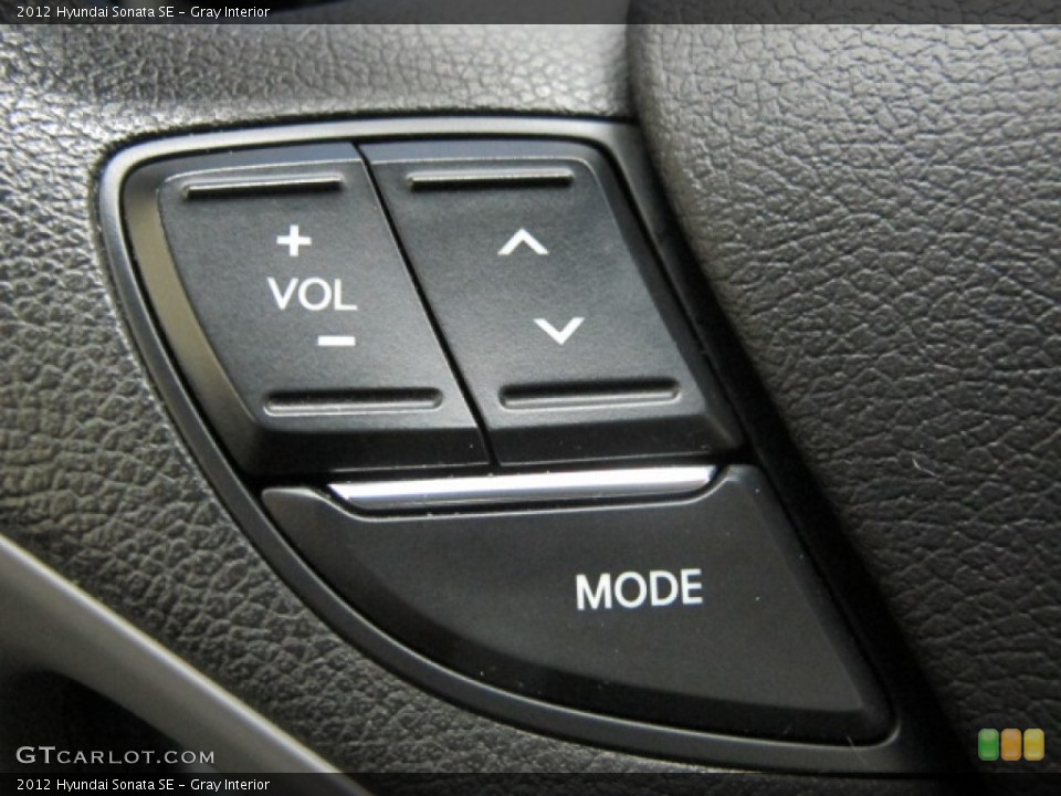 Gray Interior Controls for the 2012 Hyundai Sonata SE #77910280