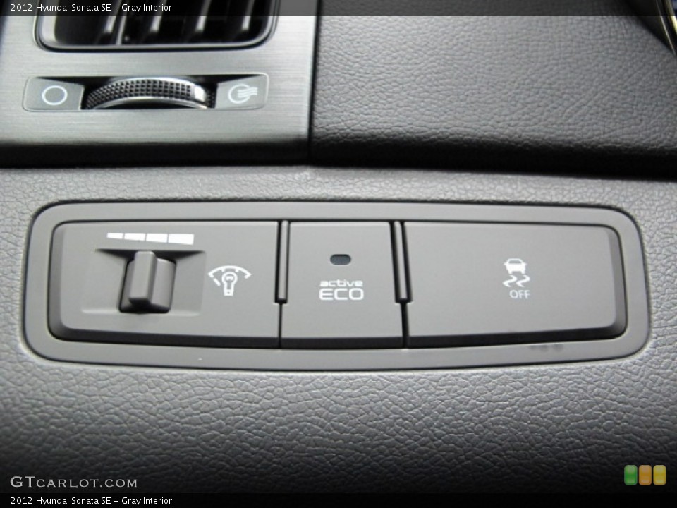 Gray Interior Controls for the 2012 Hyundai Sonata SE #77910319