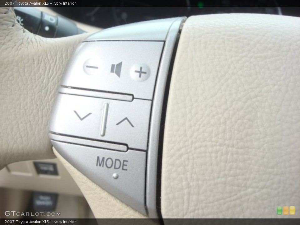 Ivory Interior Controls for the 2007 Toyota Avalon XLS #77912521