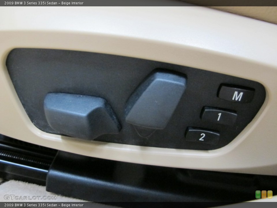 Beige Interior Controls for the 2009 BMW 3 Series 335i Sedan #77913832