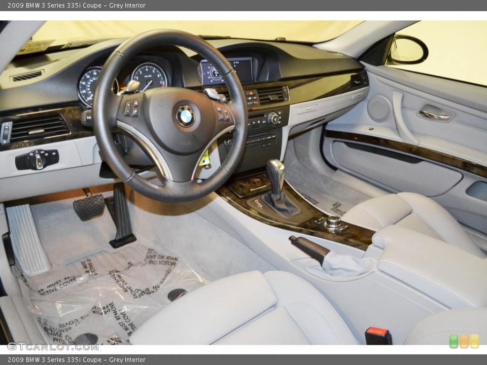 Grey 2009 BMW 3 Series Interiors