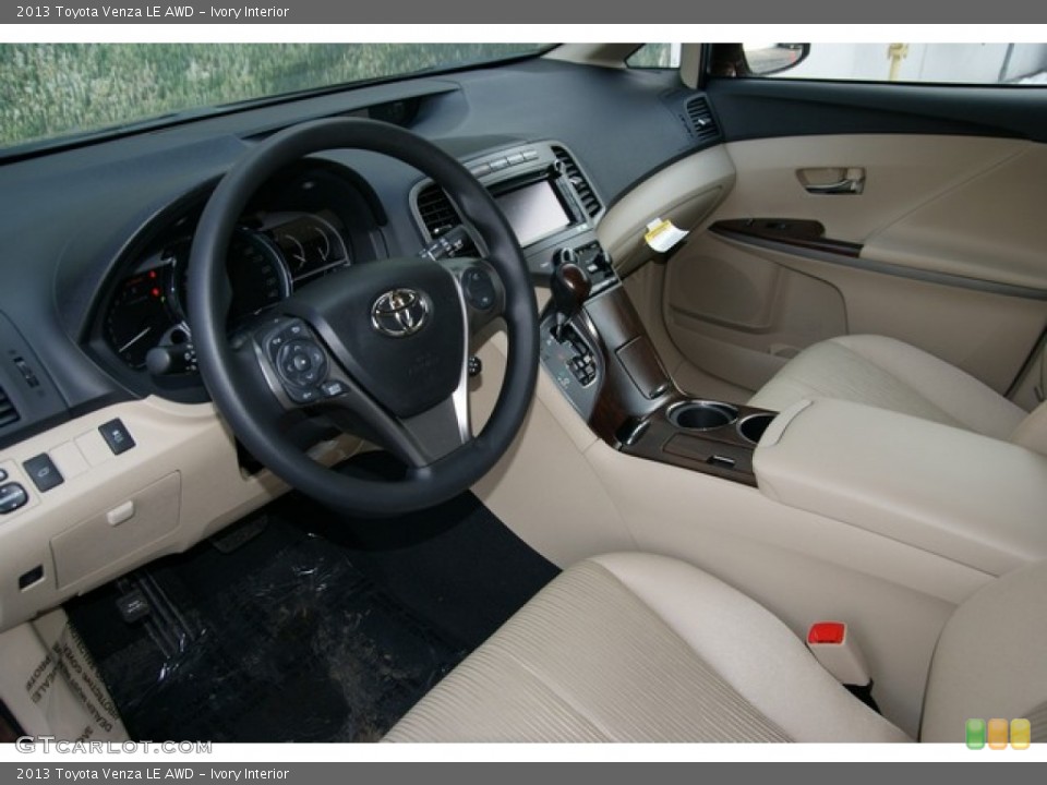 Ivory Interior Photo for the 2013 Toyota Venza LE AWD #77918710