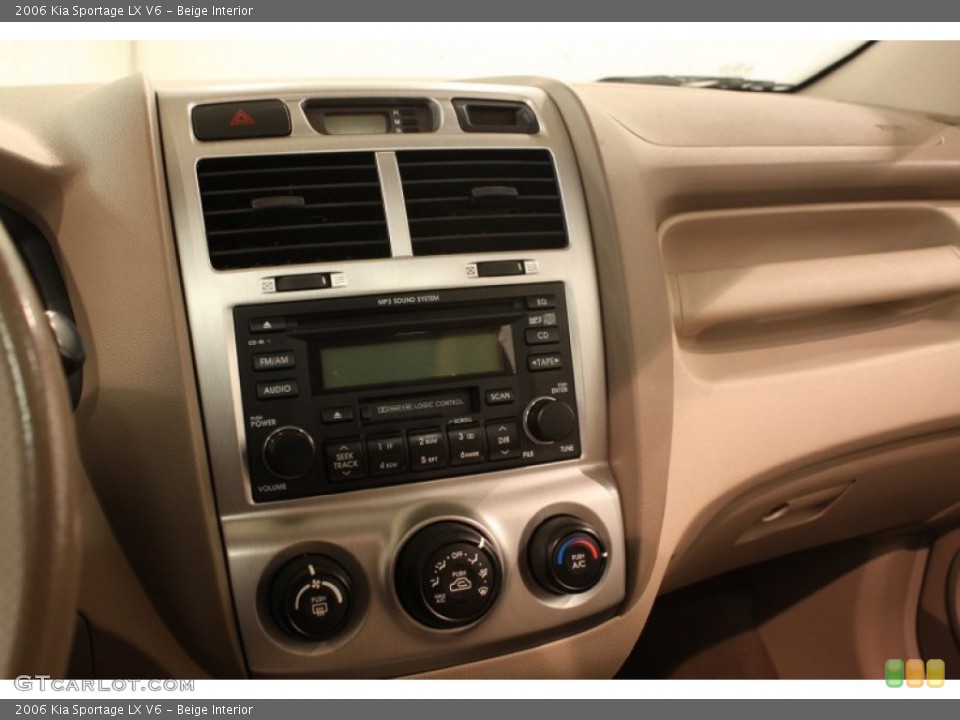 Beige Interior Controls for the 2006 Kia Sportage LX V6 #77925304