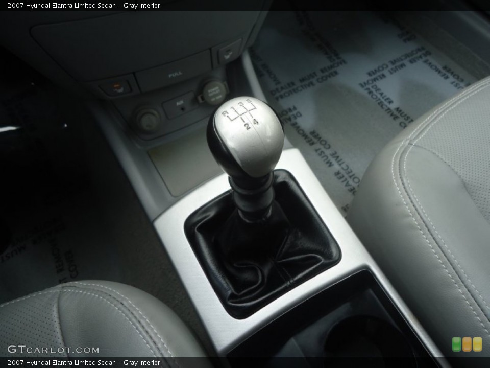 Gray Interior Transmission for the 2007 Hyundai Elantra Limited Sedan #77929611