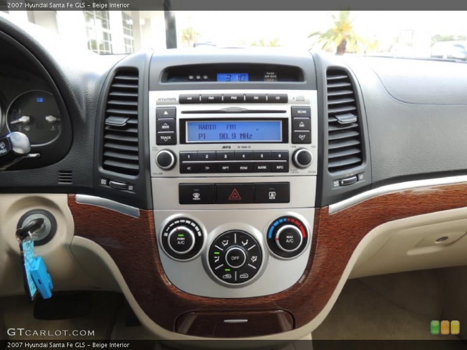 Beige Interior Controls for the 2007 Hyundai Santa Fe GLS #77936610