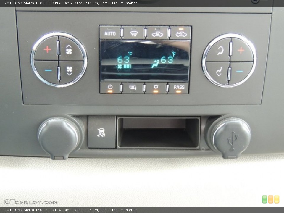 Dark Titanium/Light Titanium Interior Controls for the 2011 GMC Sierra 1500 SLE Crew Cab #77938897