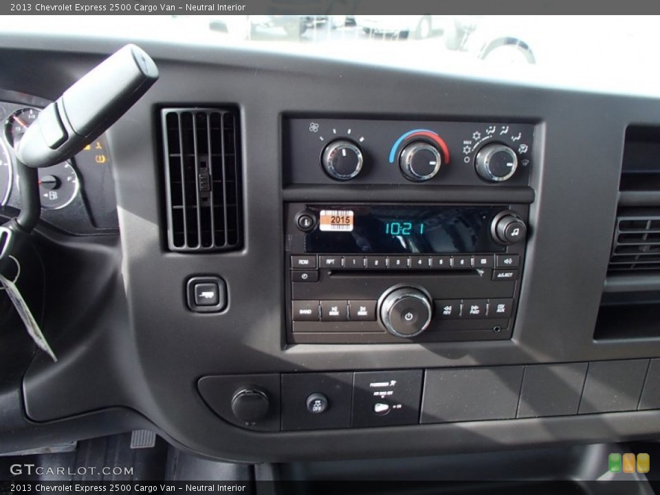 Neutral Interior Controls for the 2013 Chevrolet Express 2500 Cargo Van #77940063