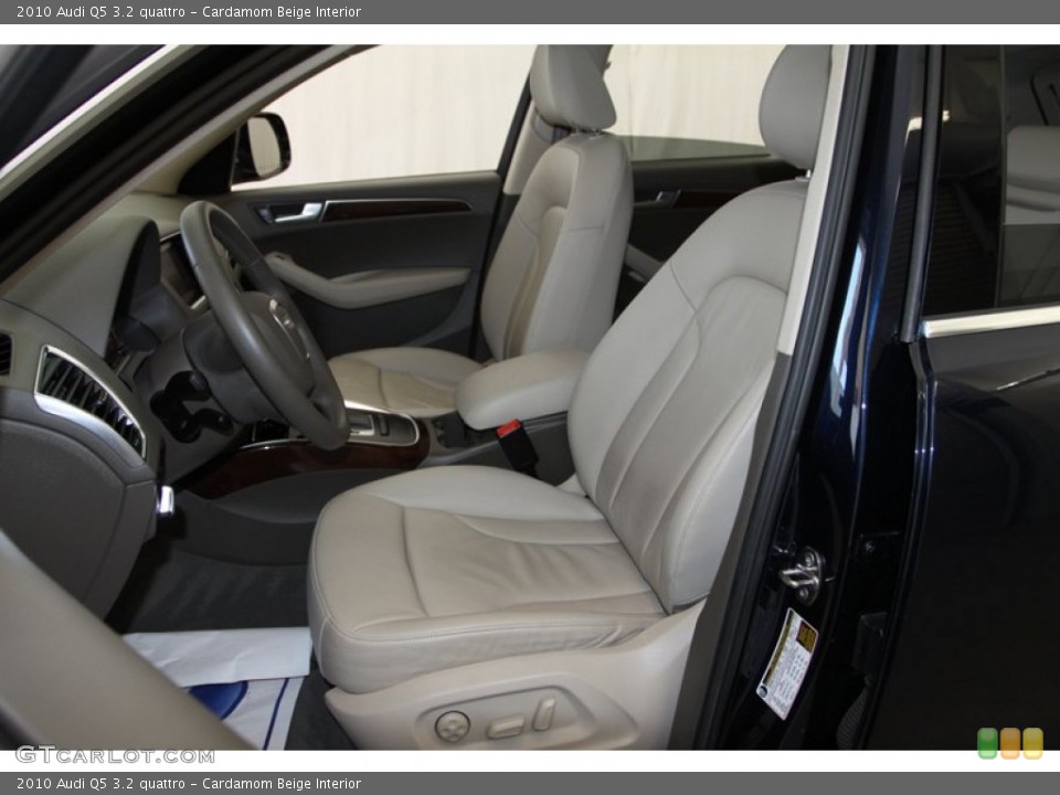 Cardamom Beige Interior Front Seat for the 2010 Audi Q5 3.2 quattro #77947494
