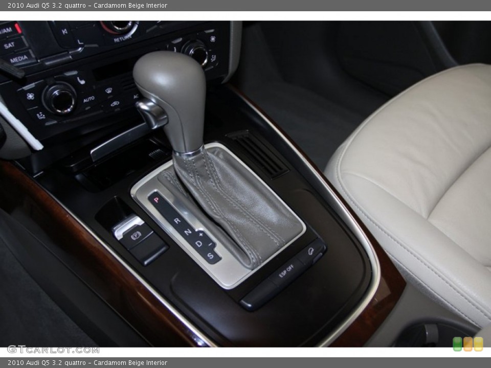 Cardamom Beige Interior Transmission for the 2010 Audi Q5 3.2 quattro #77947665