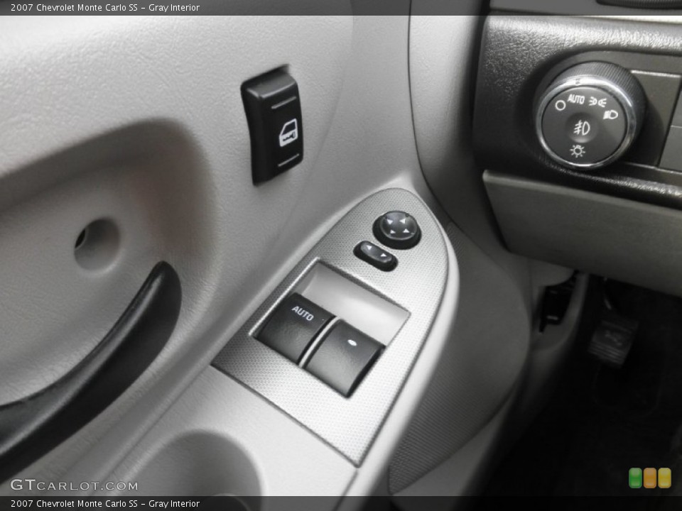 Gray Interior Controls for the 2007 Chevrolet Monte Carlo SS #77947845