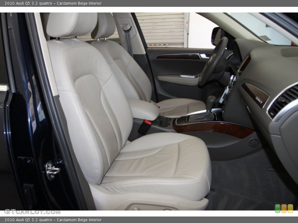 Cardamom Beige Interior Front Seat for the 2010 Audi Q5 3.2 quattro #77947979