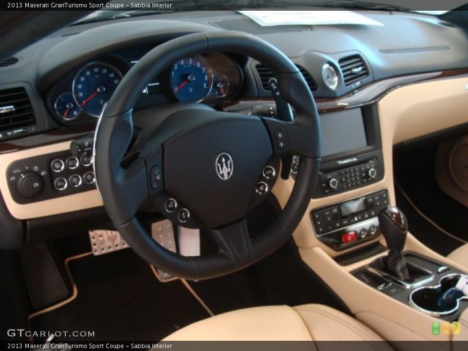 Sabbia Interior Dashboard for the 2013 Maserati GranTurismo Sport Coupe #77948190