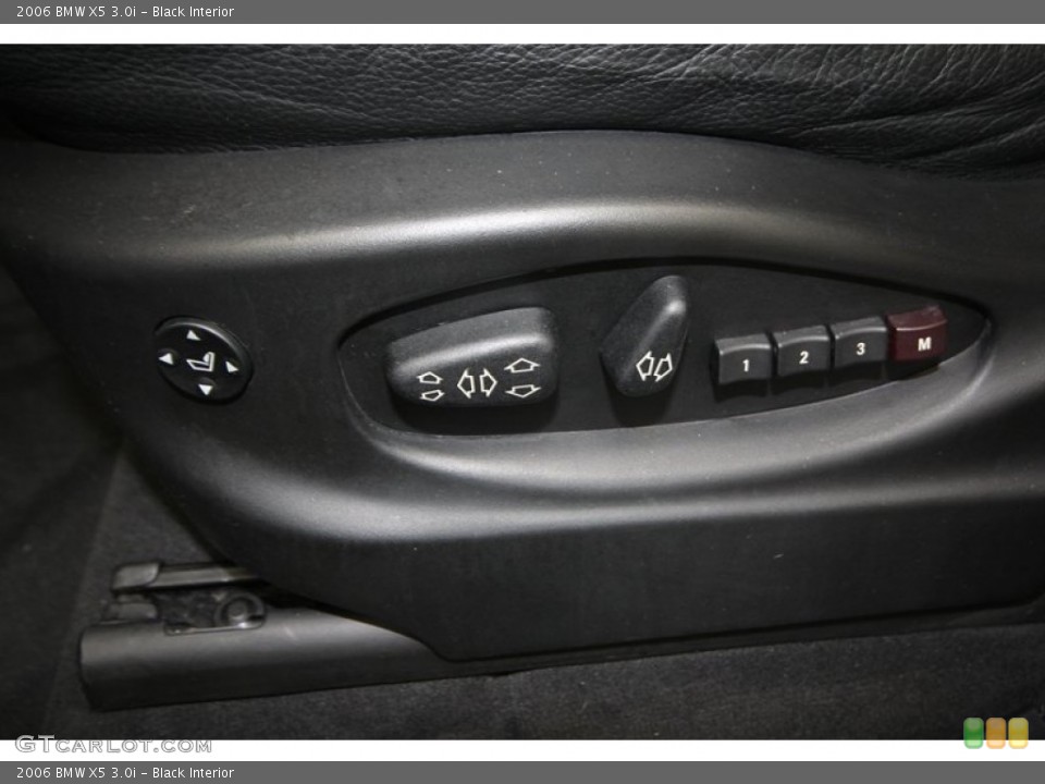 Black Interior Controls for the 2006 BMW X5 3.0i #77950653