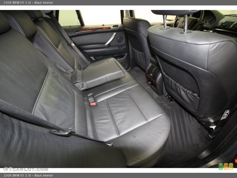 Black Interior Rear Seat for the 2006 BMW X5 3.0i #77951016