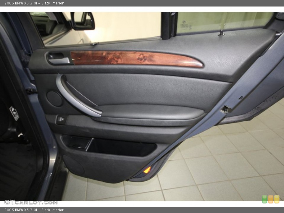 Black Interior Door Panel for the 2006 BMW X5 3.0i #77951030