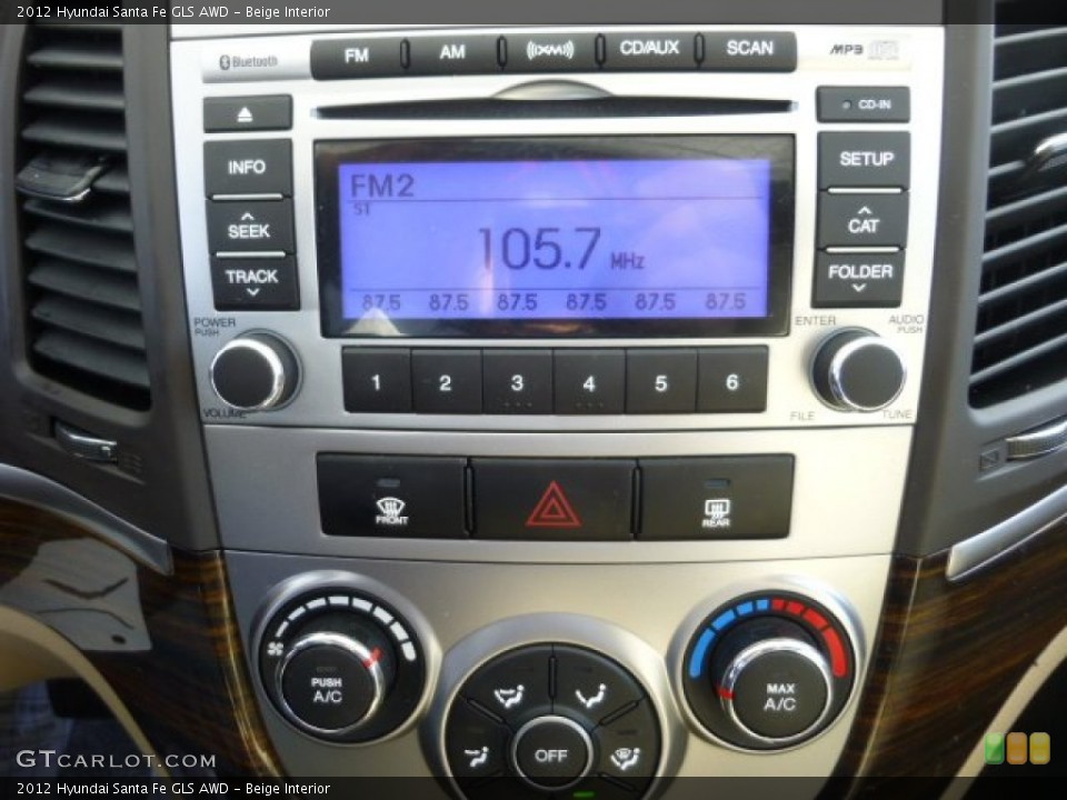 Beige Interior Controls for the 2012 Hyundai Santa Fe GLS AWD #77952744