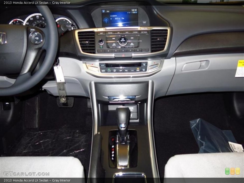 Gray Interior Controls for the 2013 Honda Accord LX Sedan #77964266