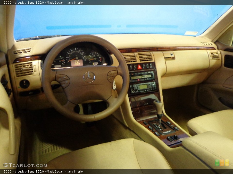 Java Interior Dashboard for the 2000 Mercedes-Benz E 320 4Matic Sedan #77968208