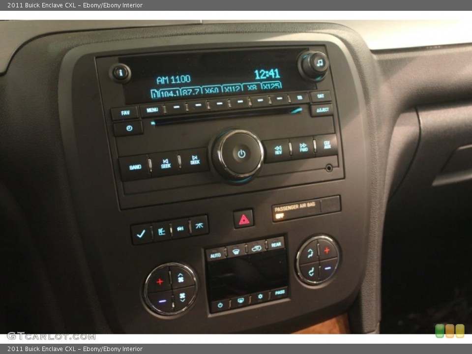 Ebony/Ebony Interior Controls for the 2011 Buick Enclave CXL #77969956