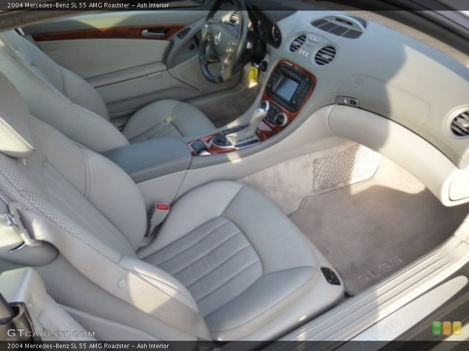 Ash Interior Photo for the 2004 Mercedes-Benz SL 55 AMG Roadster #77972598