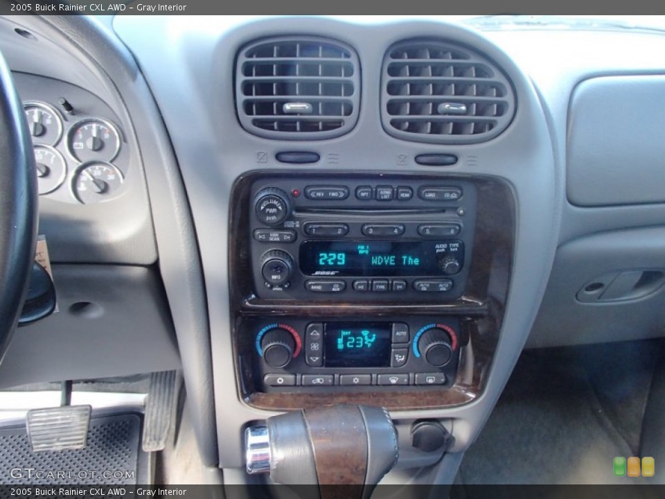 Gray Interior Controls for the 2005 Buick Rainier CXL AWD #77986051