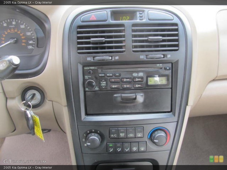 Gray Interior Controls for the 2005 Kia Optima LX #77997388