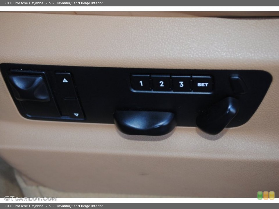 Havanna/Sand Beige Interior Controls for the 2010 Porsche Cayenne GTS #77997584