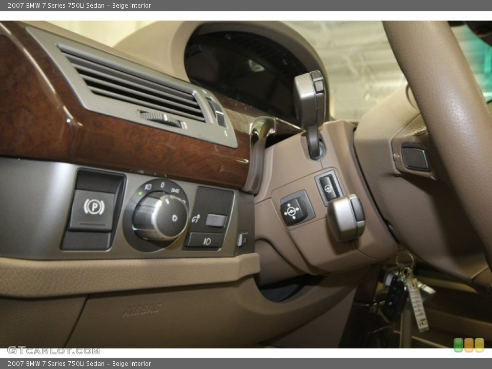Beige Interior Controls for the 2007 BMW 7 Series 750Li Sedan #77997995