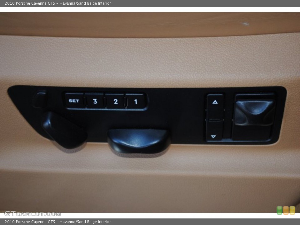 Havanna/Sand Beige Interior Controls for the 2010 Porsche Cayenne GTS #77998036