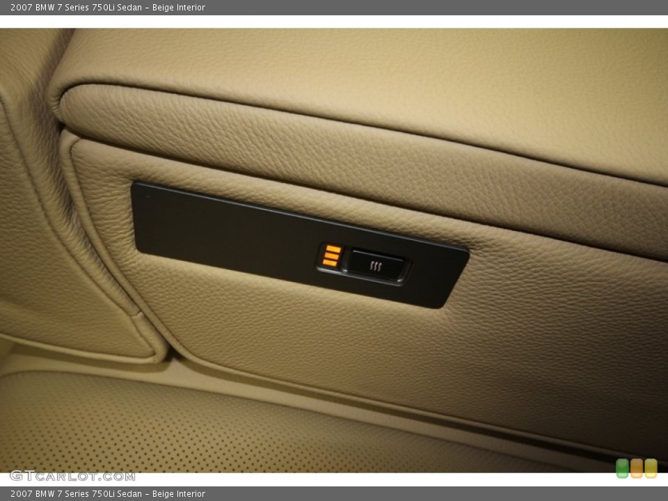 Beige Interior Controls for the 2007 BMW 7 Series 750Li Sedan #77998171