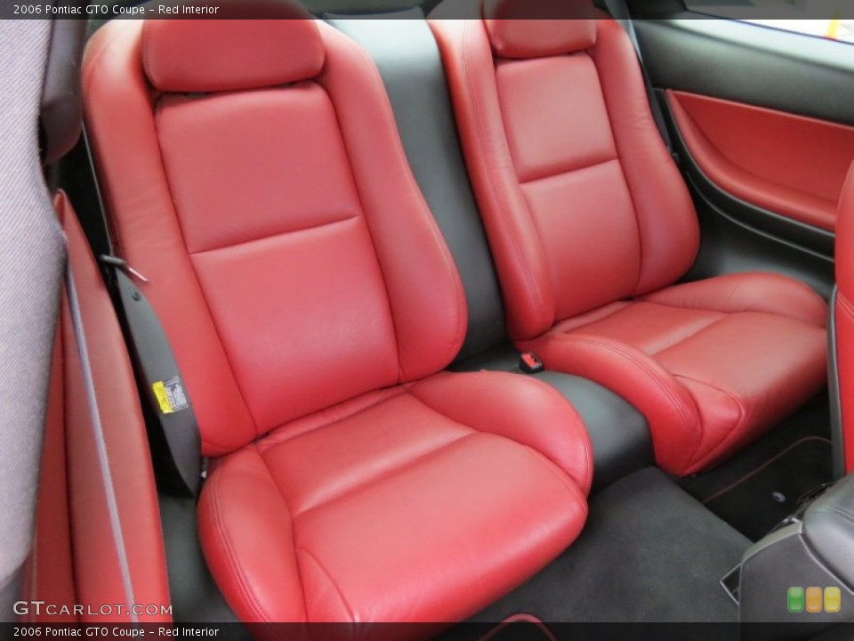 Red Interior Rear Seat for the 2006 Pontiac GTO Coupe #77998551