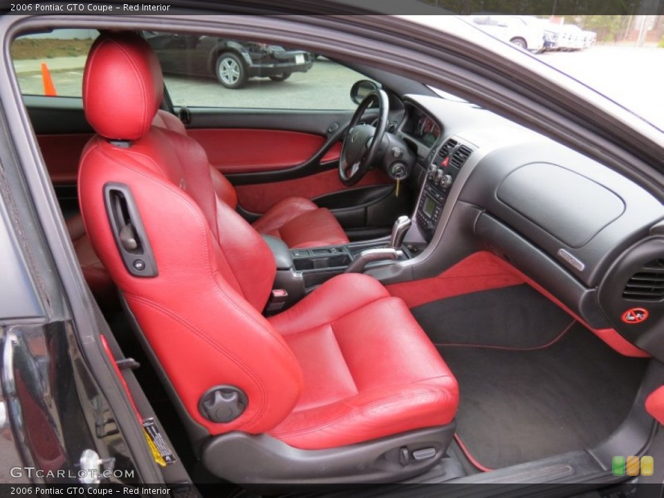 Red Interior Front Seat for the 2006 Pontiac GTO Coupe #77998568