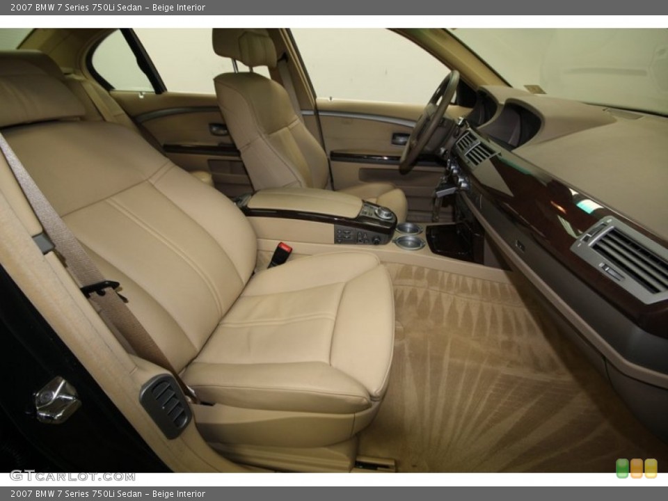 Beige Interior Photo for the 2007 BMW 7 Series 750Li Sedan #77998595