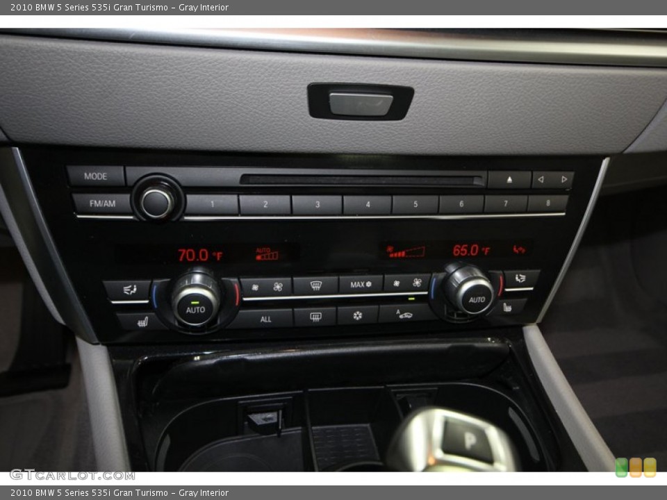 Gray Interior Controls for the 2010 BMW 5 Series 535i Gran Turismo #78002315