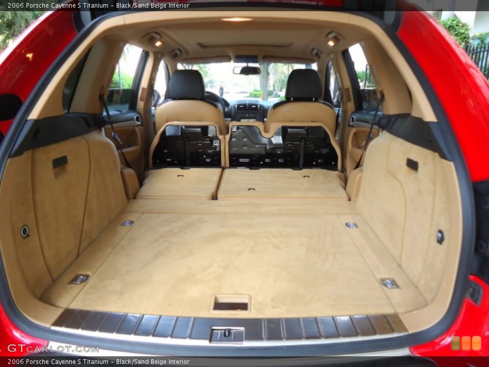 Black/Sand Beige Interior Trunk for the 2006 Porsche Cayenne S Titanium #78006977