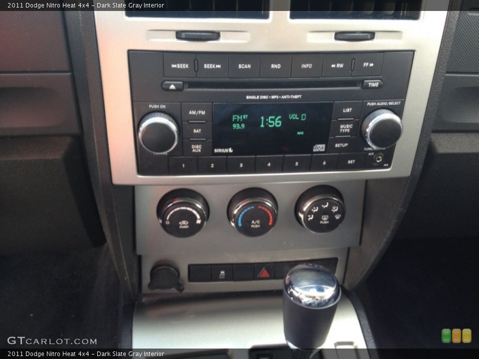 Dark Slate Gray Interior Controls for the 2011 Dodge Nitro Heat 4x4 #78007847