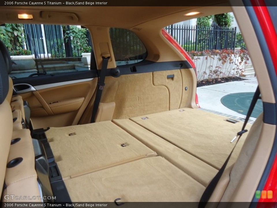 Black/Sand Beige Interior Trunk for the 2006 Porsche Cayenne S Titanium #78007914