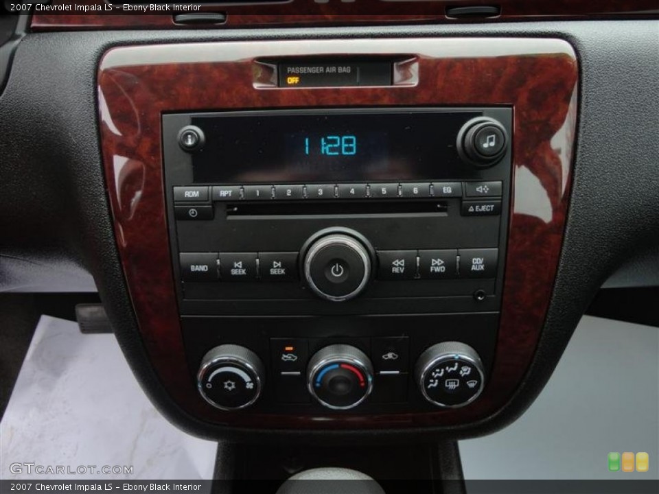 Ebony Black Interior Controls for the 2007 Chevrolet Impala LS #78008362