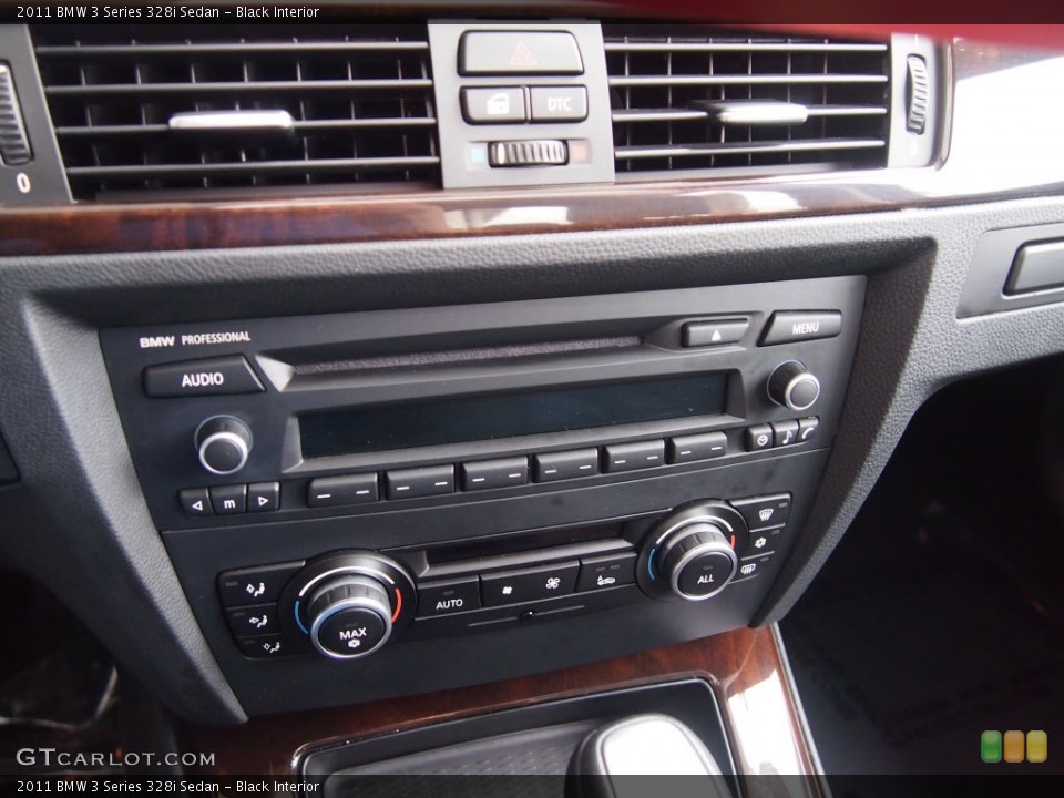 Black Interior Controls for the 2011 BMW 3 Series 328i Sedan #78008612