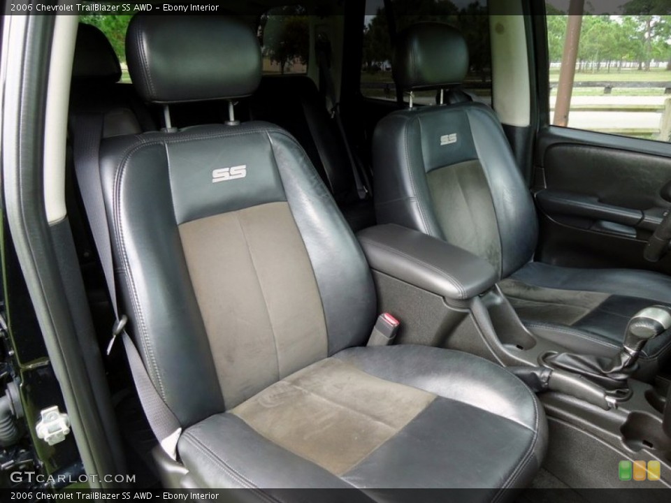 Ebony Interior Front Seat for the 2006 Chevrolet TrailBlazer SS AWD #78017099