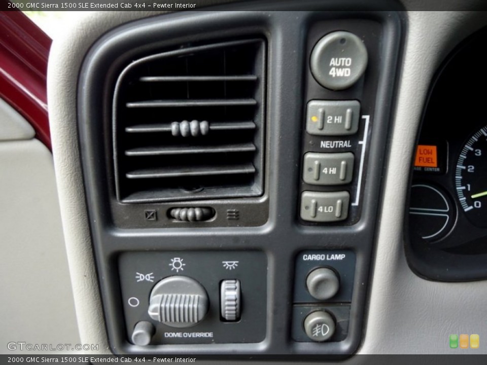 Pewter Interior Controls for the 2000 GMC Sierra 1500 SLE Extended Cab 4x4 #78017708