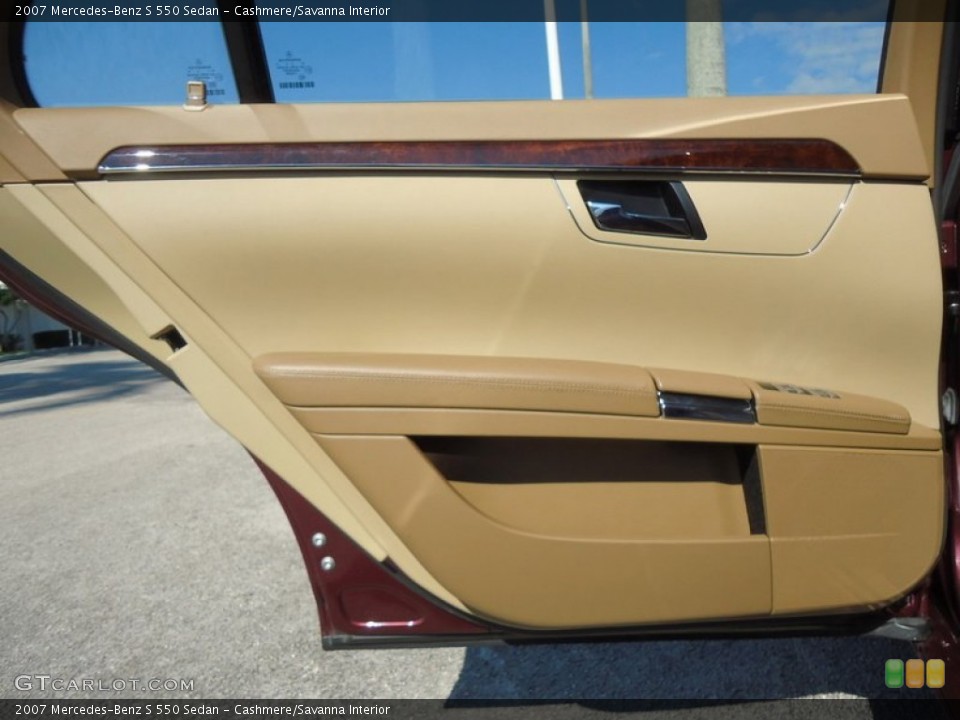 Cashmere/Savanna Interior Door Panel for the 2007 Mercedes-Benz S 550 Sedan #78020123