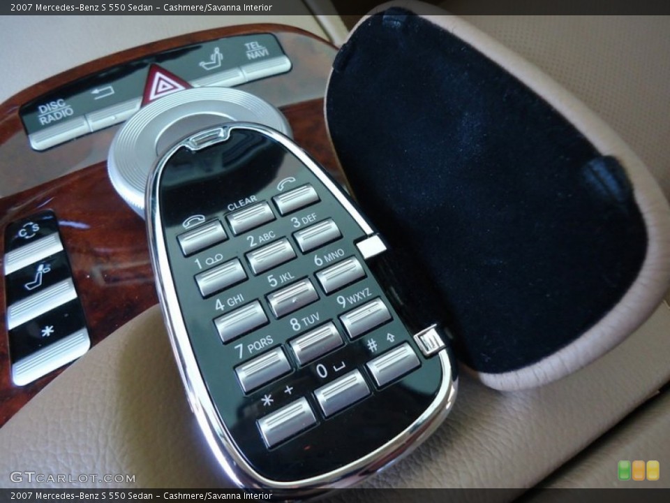 Cashmere/Savanna Interior Controls for the 2007 Mercedes-Benz S 550 Sedan #78020174