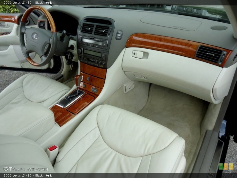 Black Interior Photo for the 2001 Lexus LS 430 #78020534