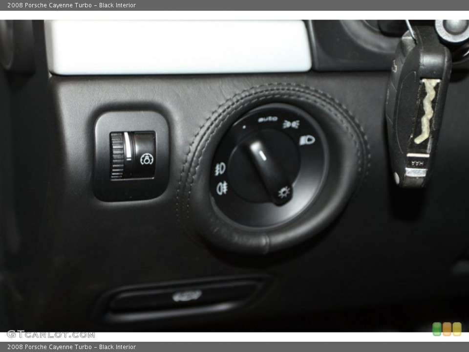 Black Interior Controls for the 2008 Porsche Cayenne Turbo #78025485