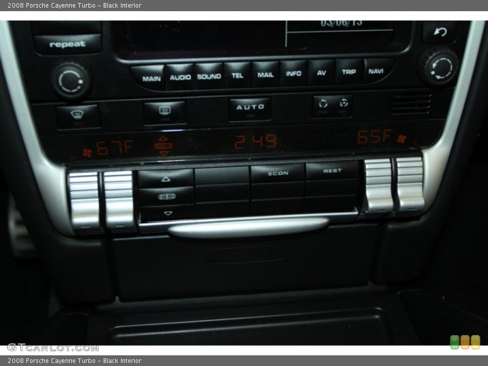 Black Interior Controls for the 2008 Porsche Cayenne Turbo #78025542